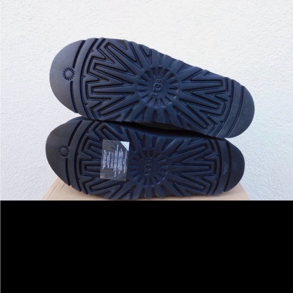 NIB UGG Neumel Platform Leather Kids Women’s - Picture 4 of 5